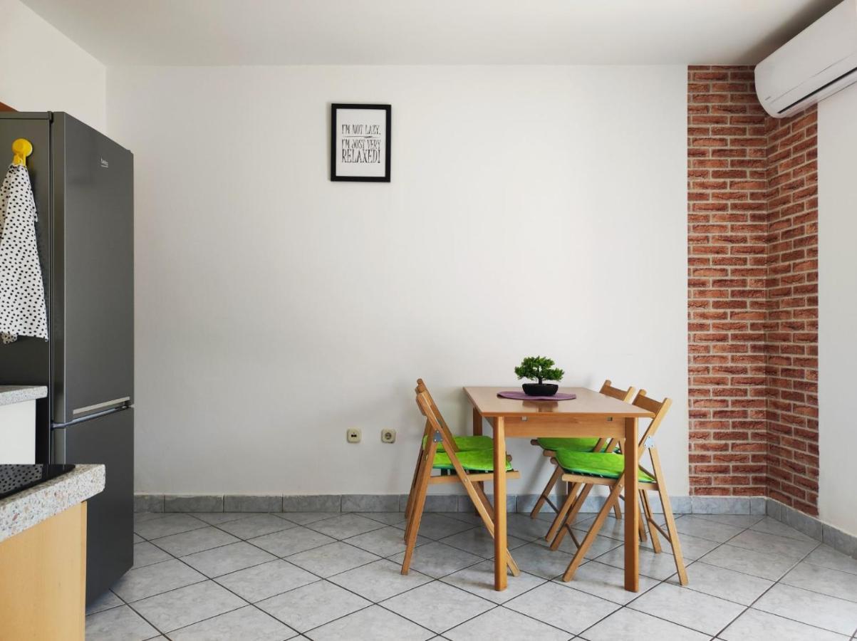 Apartment Rose Крк Екстер'єр фото