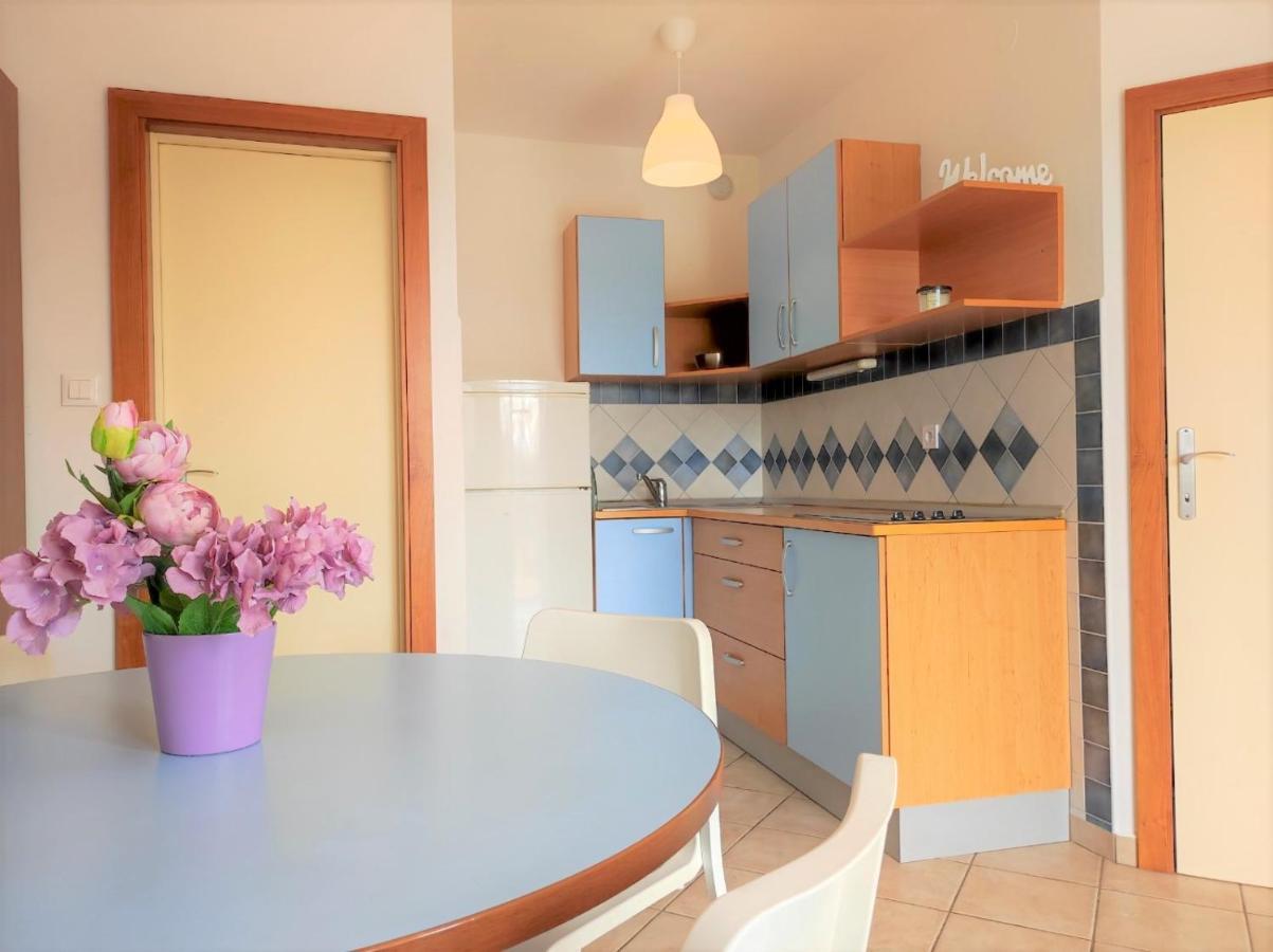 Apartment Rose Крк Екстер'єр фото